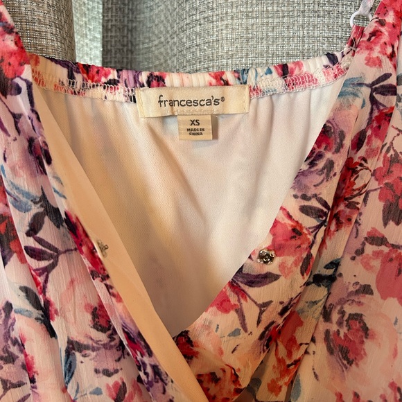 Francesca’s Floral Summer Dress - Picture 2 of 7